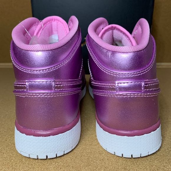 Nike Air Jordan 1 Mid SE (GS) - Picture 5 of 8